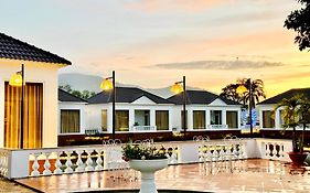 Rong Vang Resort